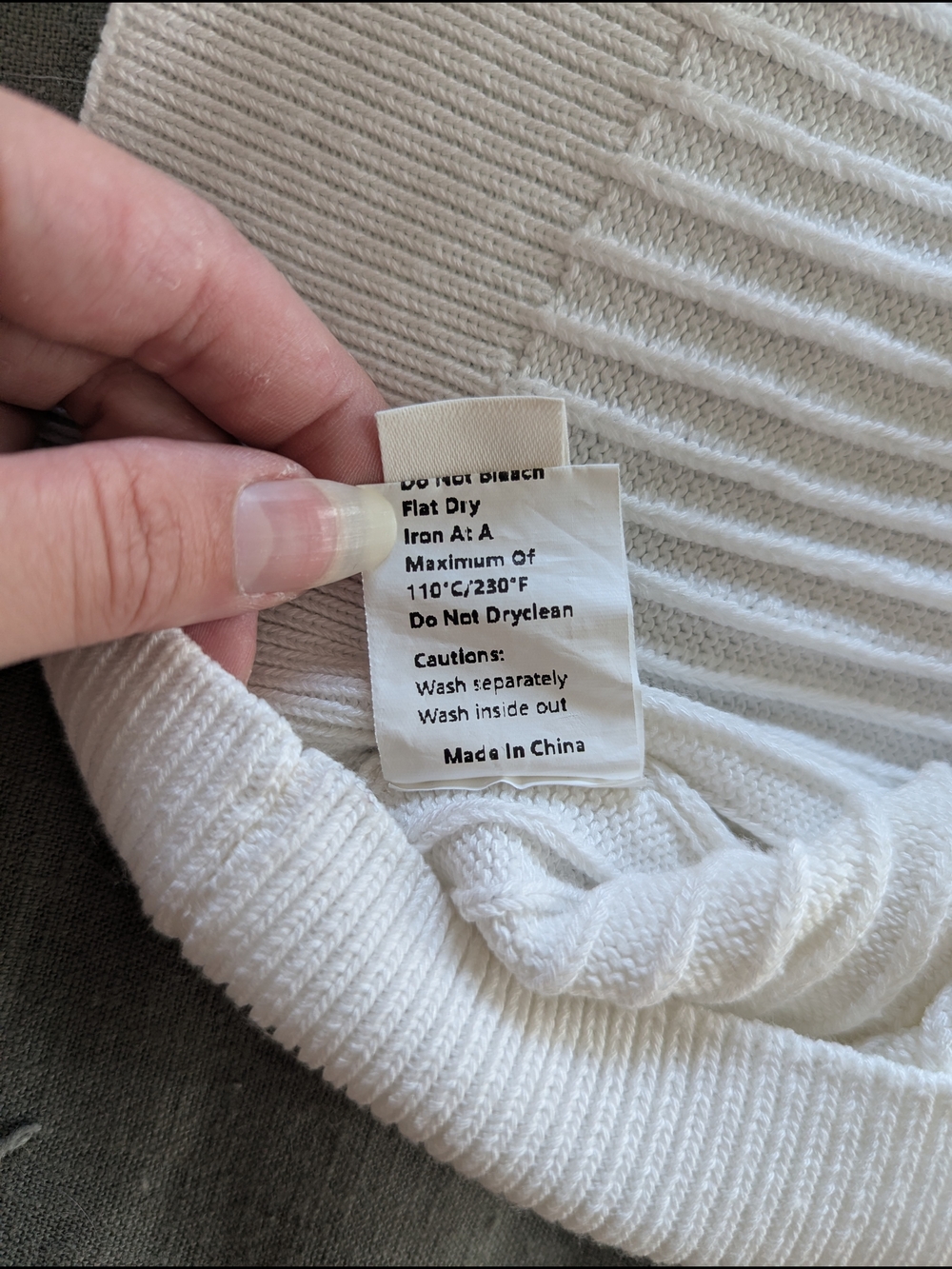 Commense White Ribbed Knit Tank Top - Picture 4 of 8